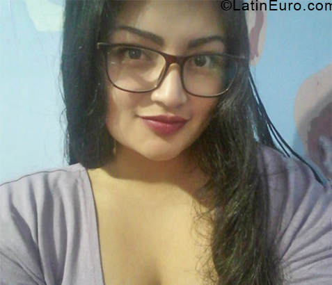 Date this georgeous Ecuador girl Liza from Quito EC804