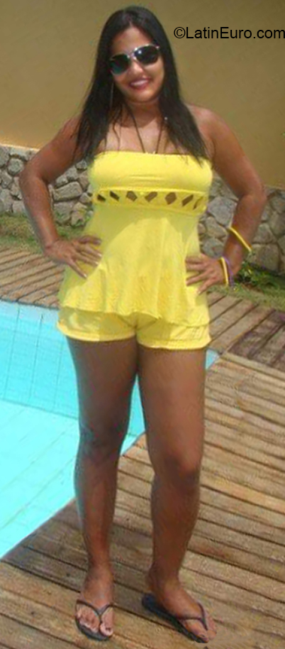 Date this stunning Brazil girl Mariana from Bezerros BR11383