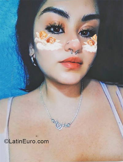 Date this athletic Mexico girl Pohua from Mexico City MX2411
