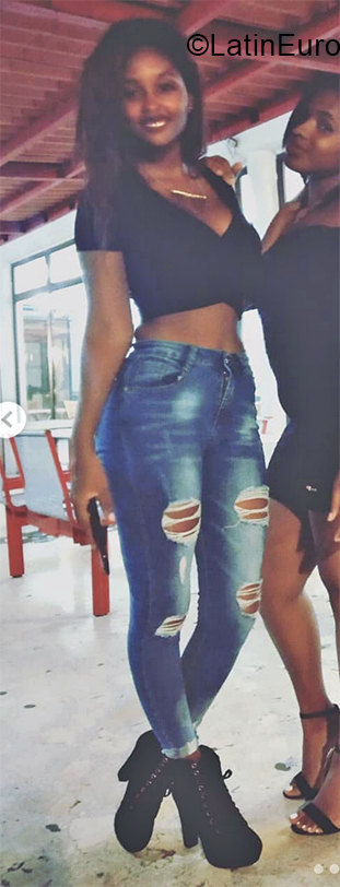 Date this voluptuous Cuba girl Patricia from Matanzas CU779
