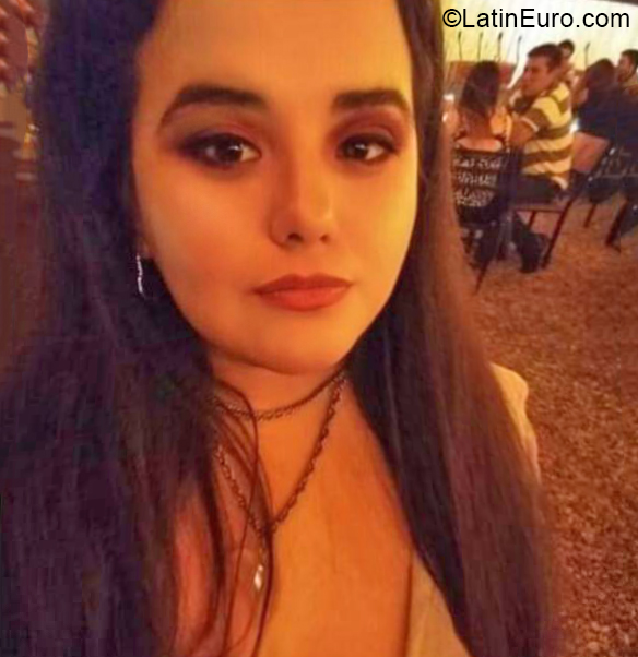 Date this athletic Argentina girl Diana from La Rioja AR766