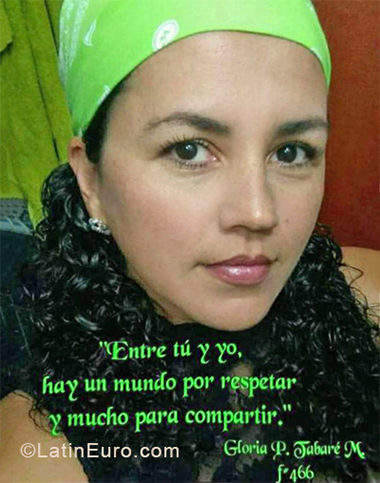 Date this charming Colombia girl Gloria from Medellin CO30614