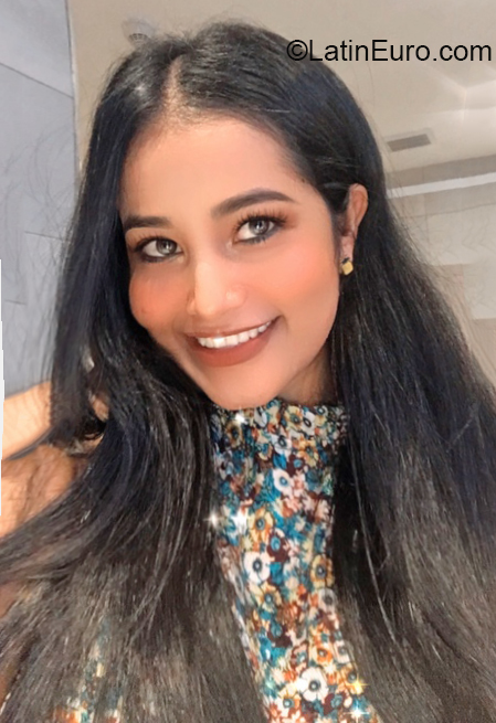 Date this lovely Guatemala girl Vilma from Tegucigalpa GA23