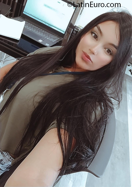 Date this funny Colombia girl Valentina from Medellin CO30716