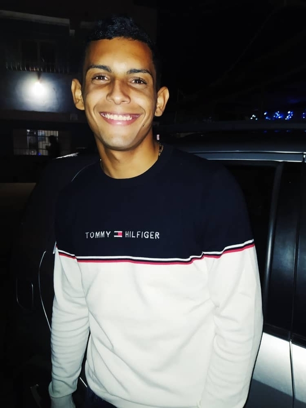 Date this happy Venezuela man Maikel from Caracas VE4037