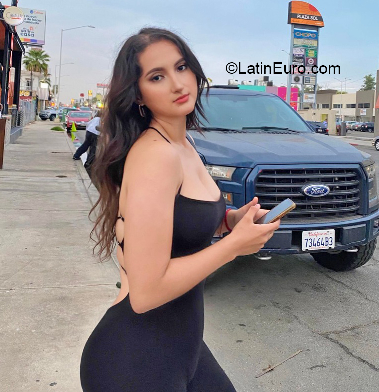 Date this young Mexico girl Rebeca from Mexicali MX2474