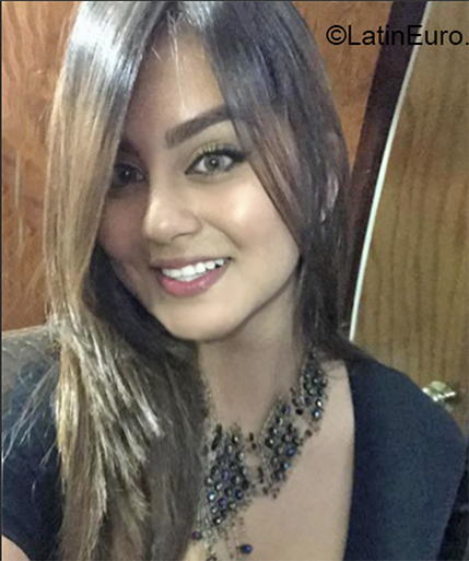 Date this lovely El Salvador girl Isabel from San Salvador SV171