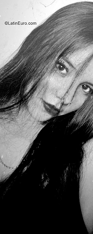 Date this hot Ecuador girl Rebeka from Manta EC857