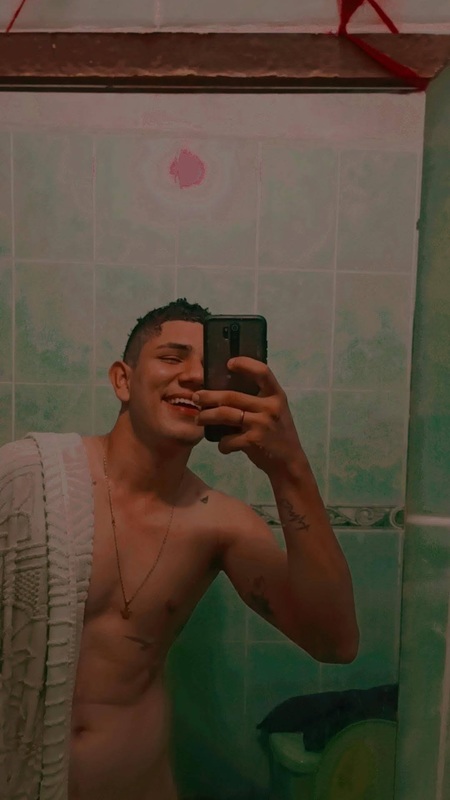 Date this foxy Colombia man Raul from Medellin CO30800
