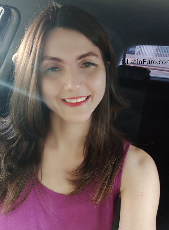 Date this cute Venezuela girl Angelica from Ciudad Guayana VE4204