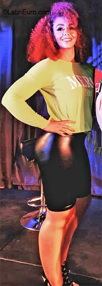Date this foxy Colombia girl Maria from Bogota CO33809