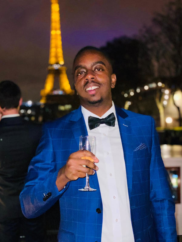 Date this fun France man Kenny from Paris FR333