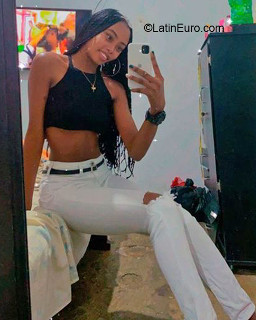 Date this lovely Colombia girl Karla from Medellin CO30941