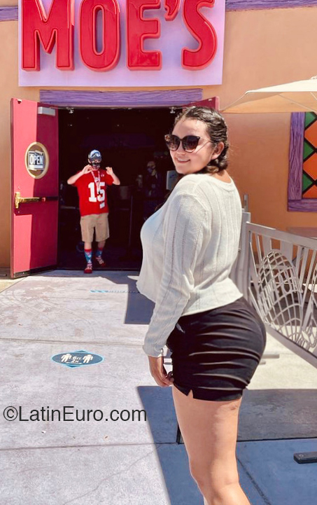 Date this athletic Colombia girl Carolina from Bucaramanga CO31020