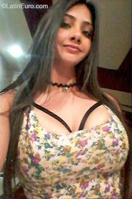 Date this gorgeous Ecuador girl Maria from Guayaquil EC869