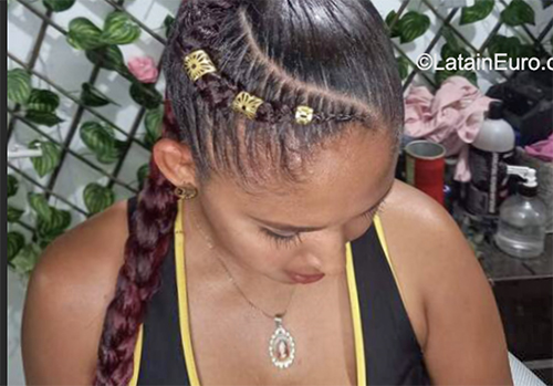 Date this foxy Italy girl Jeverlin from Napoli IT358