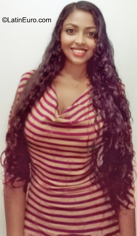 Date this athletic Mexico girl Mara from La Paz MX2500