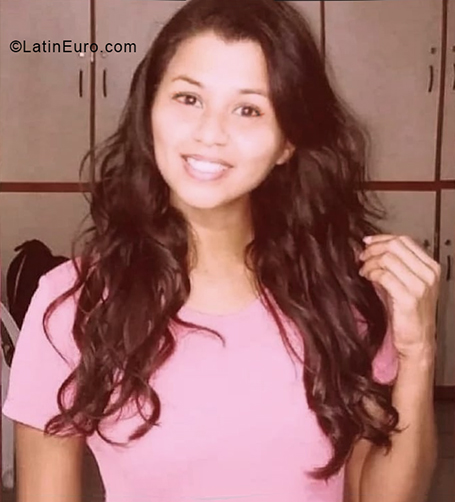 Date this pretty Brazil girl Karla from Recife BR11519