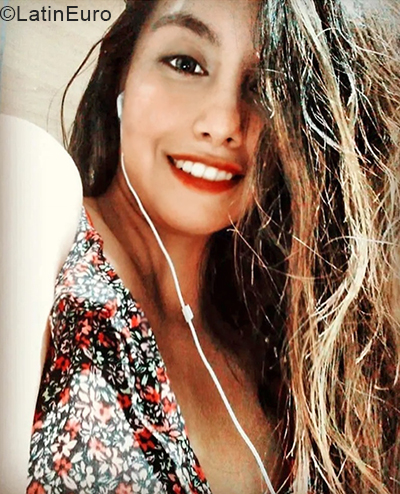 Date this cute Peru girl Linda from Lima PE1971
