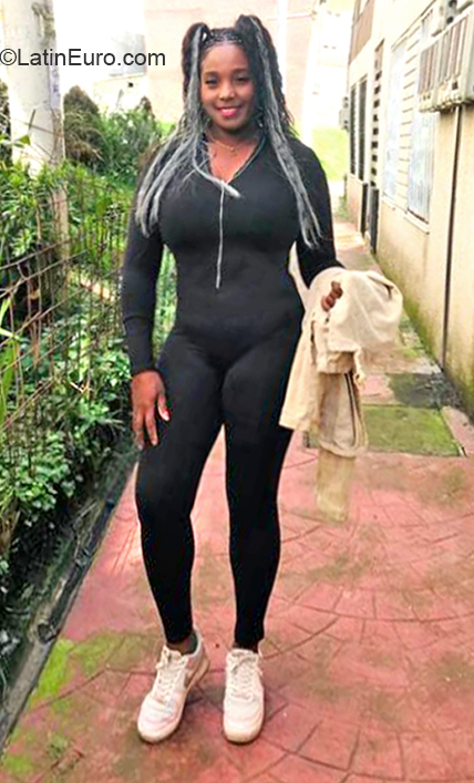 Date this attractive Ecuador girl Diana from Esmeraldas EC878