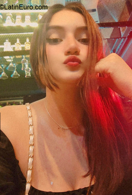 Date this young Colombia girl Anyela from Cucuta CO31390