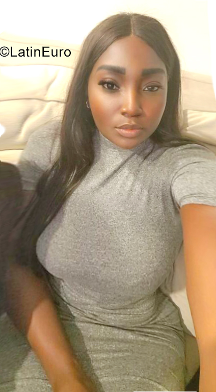 Date this sultry United States girl Mirta from New York US21543