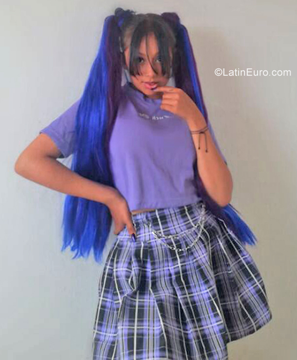 Date this nice looking Colombia girl Catalina from Bogota CO31202