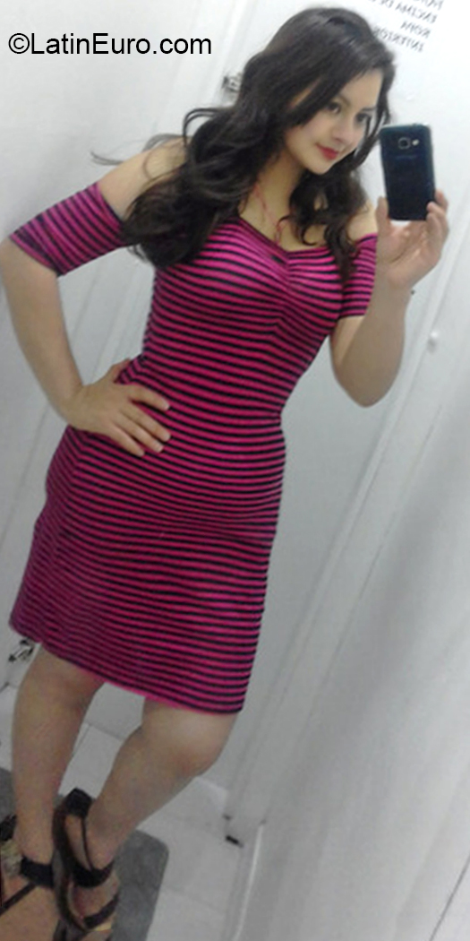 Date this delightful Ecuador girl Celia from Quito EC901