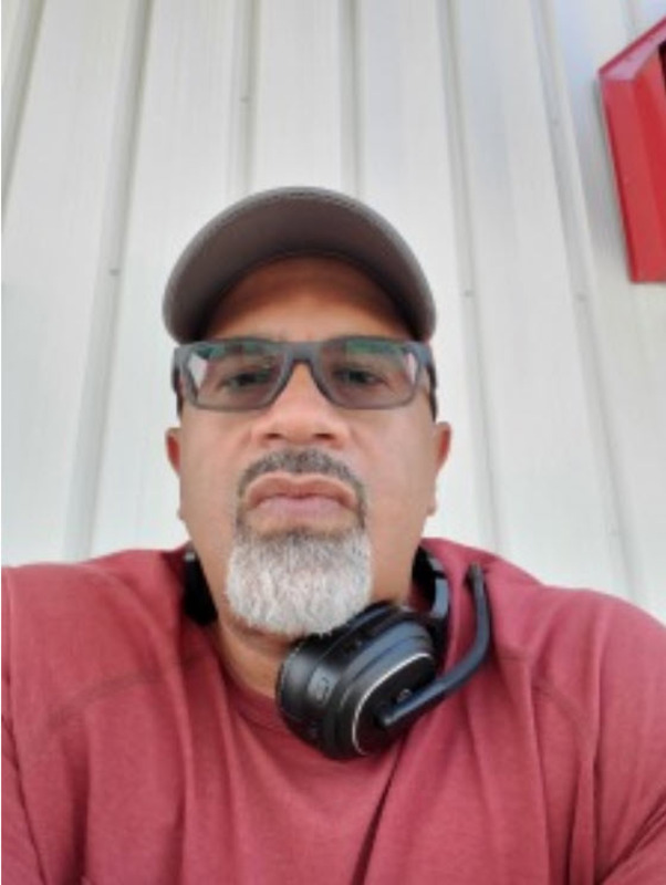 Date this good-looking United States man Red from Atlanta US21573