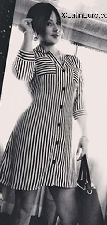 Date this charming Costa Rica girl Millena from San Jose CR502