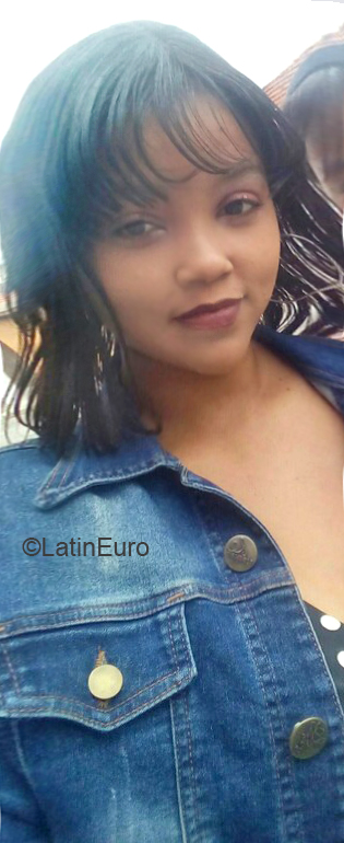 Date this delightful Brazil girl Jessica from Sao Paulo BR11670