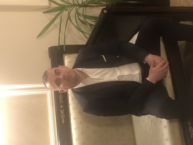 Date this hot United States man Igor from Low Angeles US21629