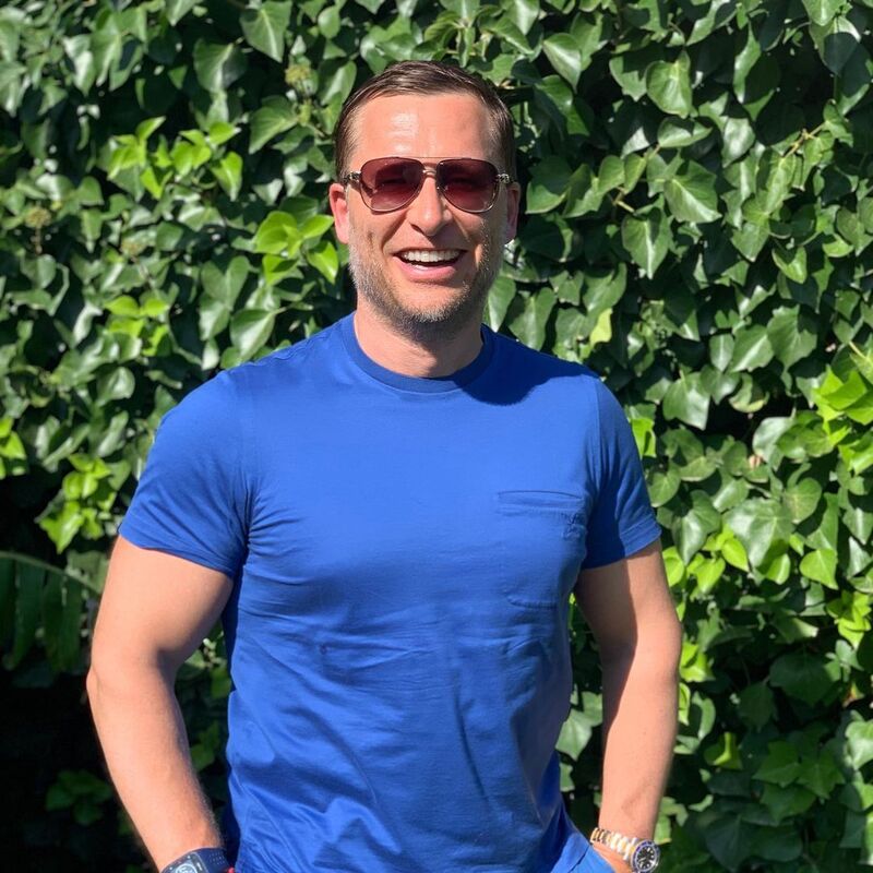 Date this exotic United States man Jed from California US21678