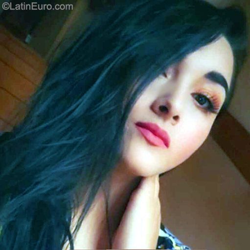 Date this delightful Colombia girl Sandra from MANIZALES CO31541