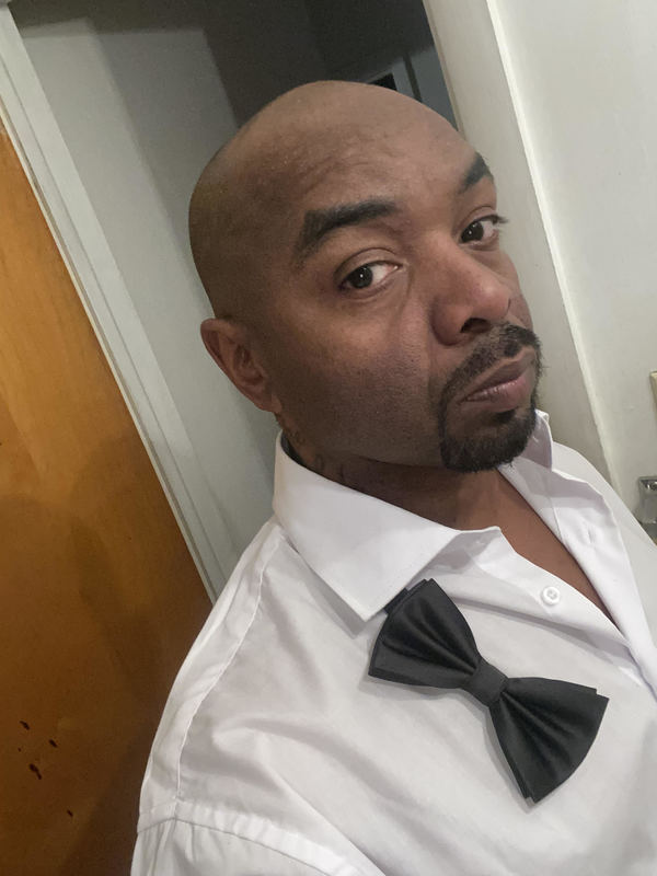 Date this tall United States man Fiel from Richmond US21716