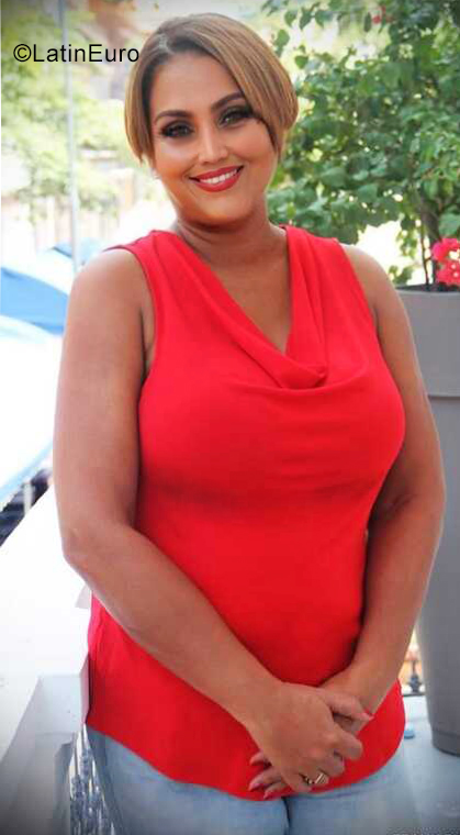 Date this tall Panama girl Carmen from Panama PA1329