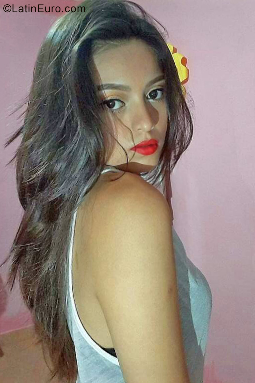 Date this fun Bolivia girl George from Santa Cruz BO144