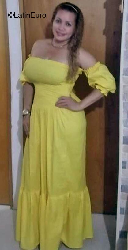 Date this beautiful Colombia girl Beatriz from Barranquilla CO31738