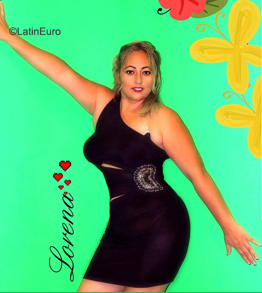 Date this nice looking United States girl Lorena zavala from Houston US21759