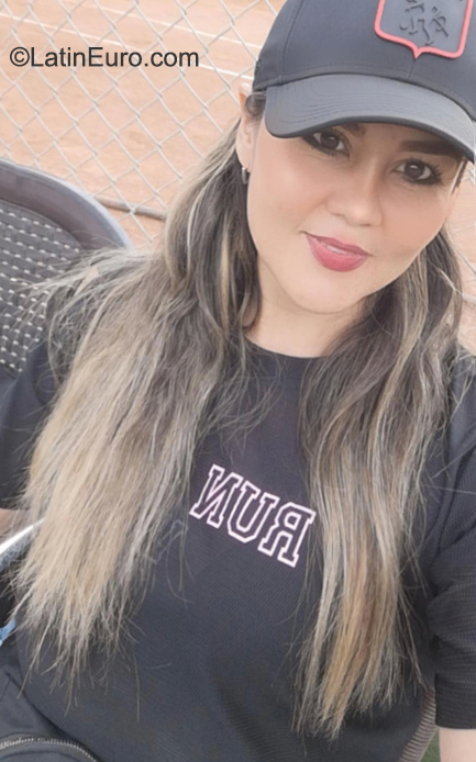 Date this funny Colombia girl Shirley from Neiva CO31803