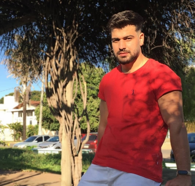 Date this nice looking Brazil man LUCAS from Montes Claros BR11984