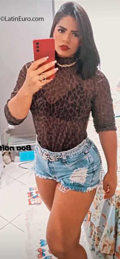 Date this happy Brazil girl Patricia from Salvador BR11980