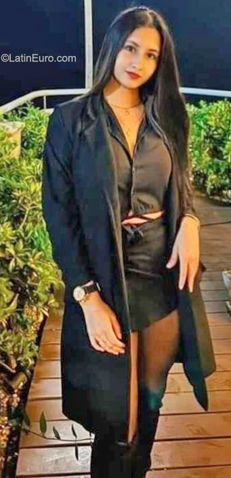 Date this pretty Peru girl Isabel from Lima PE2015