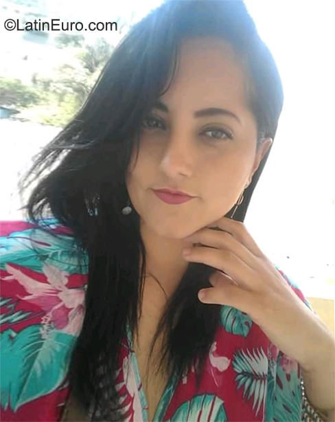 Date this sultry Brazil girl Claudiana from Sao Paulo BR12002