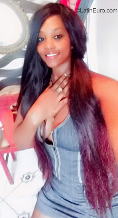 Date this fun Dominican Republic girl Ana from La Romana DO40938