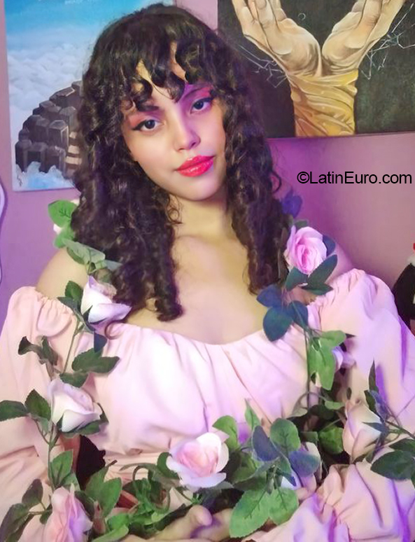 Date this funny Nicaragua girl Sofia from Rivas NI295