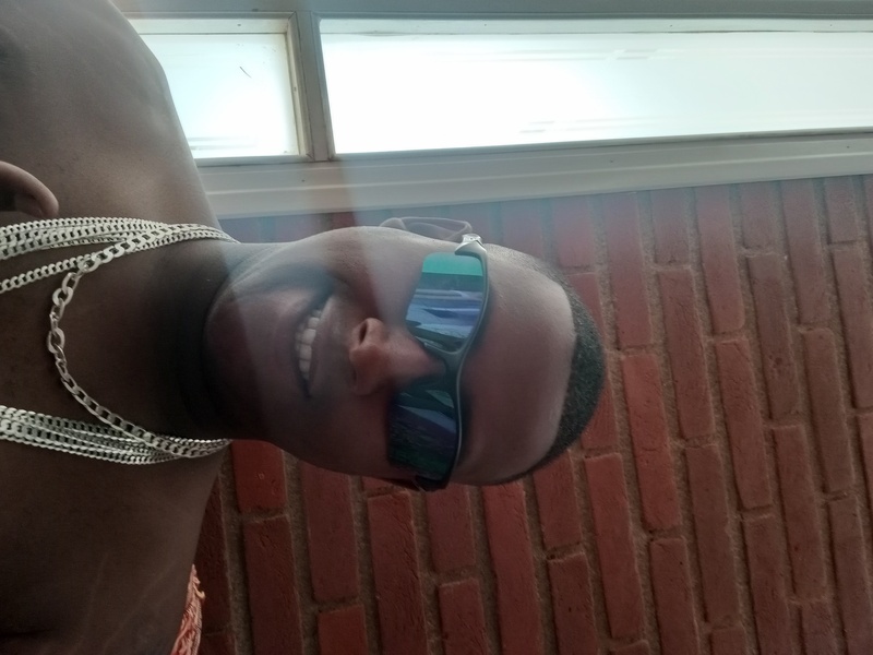 Date this funny Brazil man Adauto from Paulínia BR12060