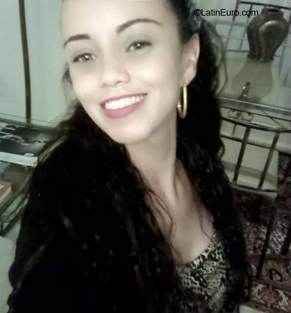 Date this stunning Brazil girl Maria Estela from Castro BR12091