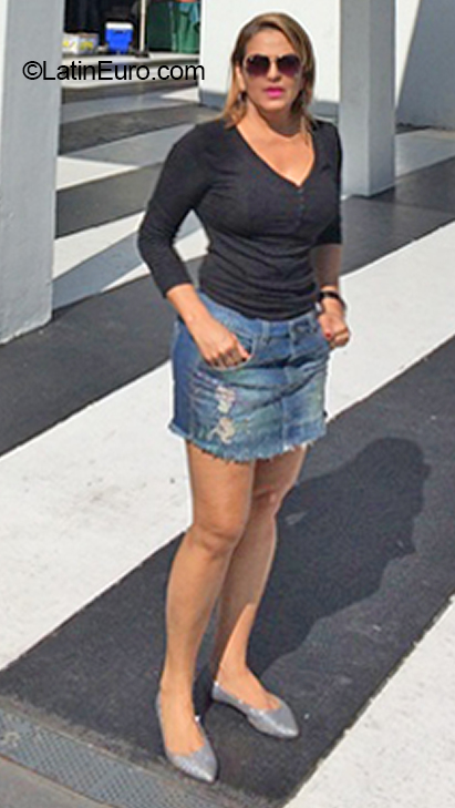 Date this foxy Brazil girl Sandra from Sao Paulo BR12118