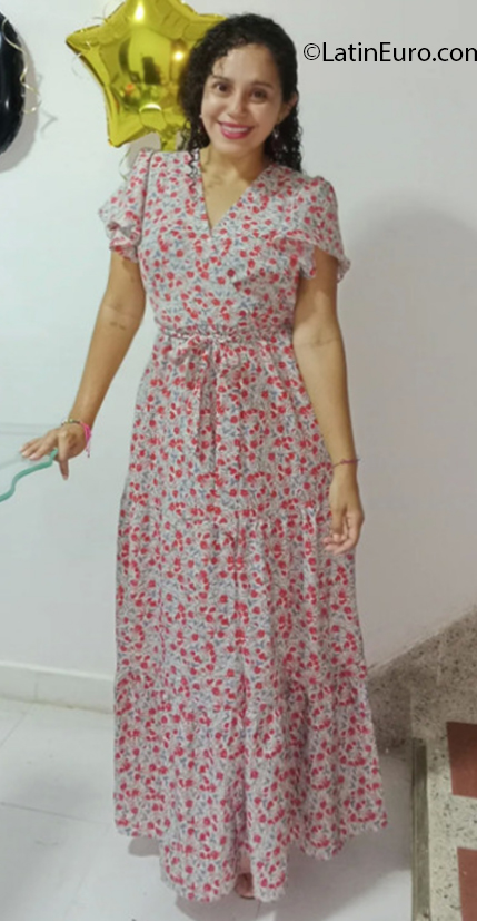 Date this happy Colombia girl Julieta from Medellin CO32020